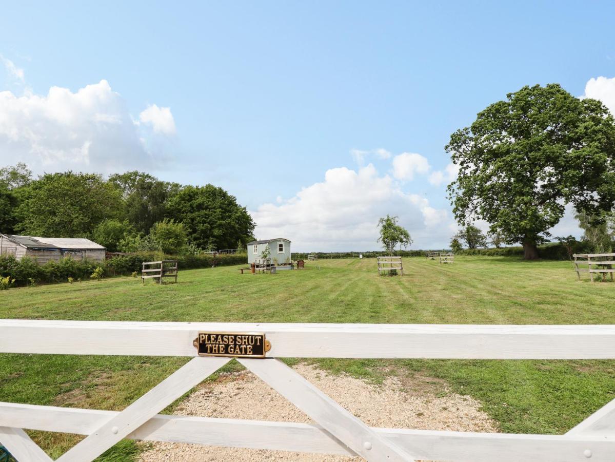 Honeybee Lodge Woodhall Spa Exterior foto